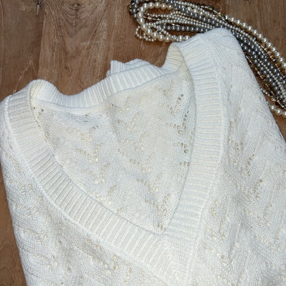 WHITE V-Neck Eyelet Sweater, Size S, NWOT - Picture 6 of 6